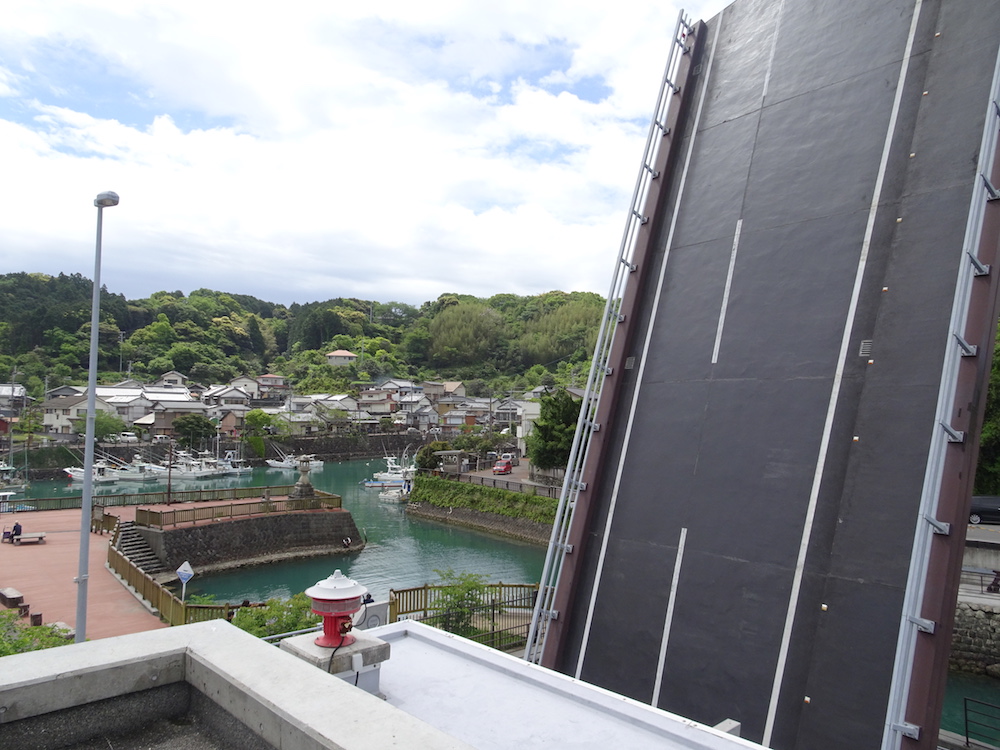 手結港(ていこう)可動橋(高知県香南市夜須町手結)